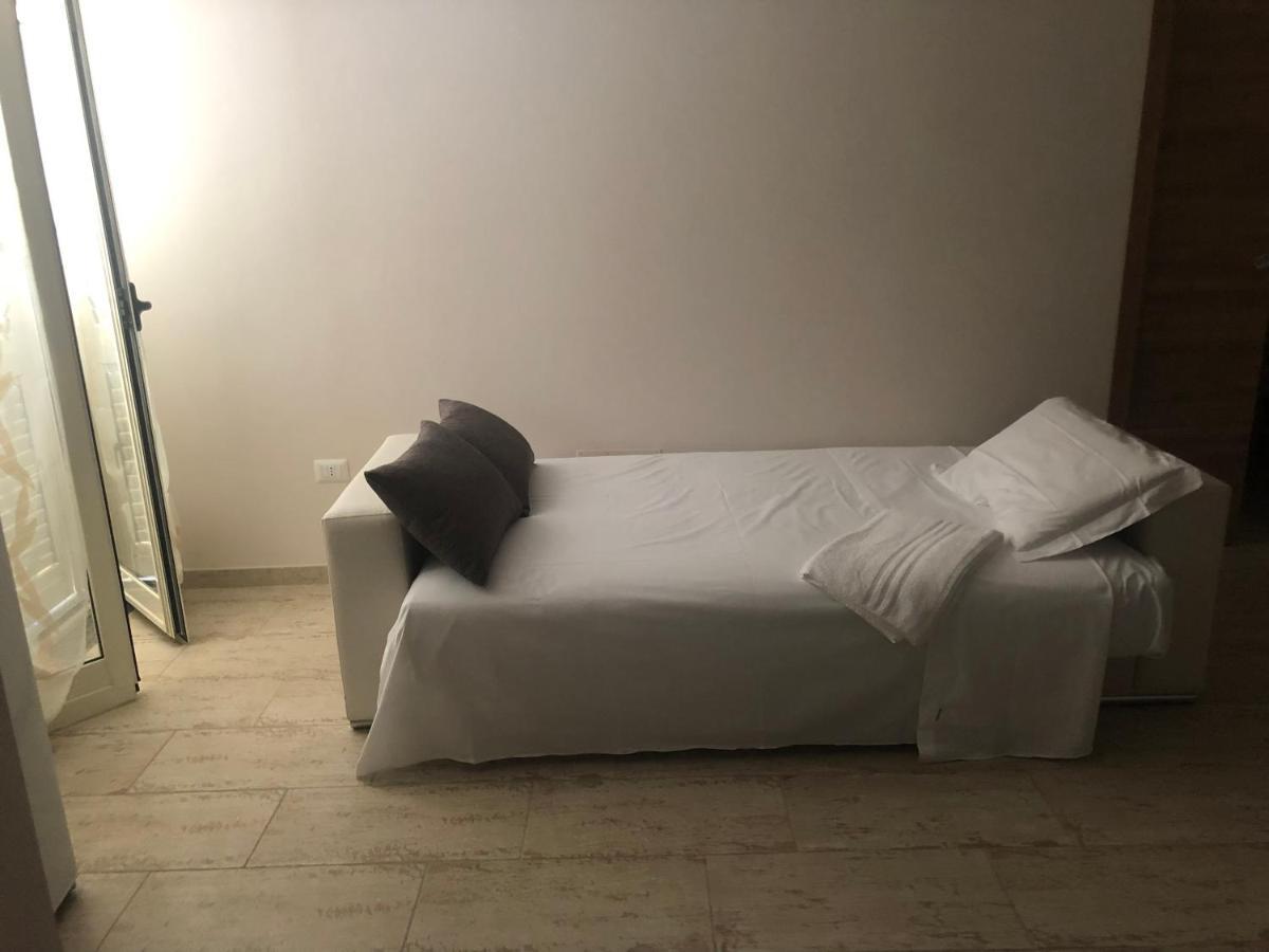 Casa Vacanza San Vincenzo 스카파티 외부 사진